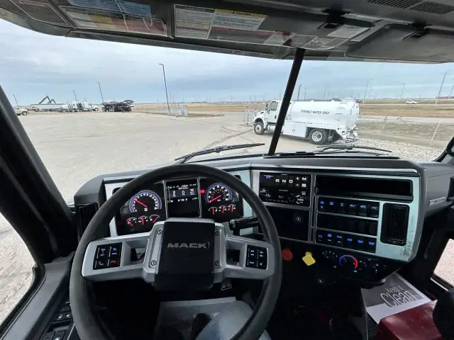 2019 Mack Anthem 64T HD D/C mDRIVE in Heavy Trucks in Regina - Image 11