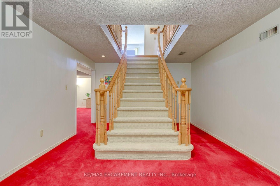 2442 Wynten Way Oakville (CV Clearview), Ontario, photo 31 of 40