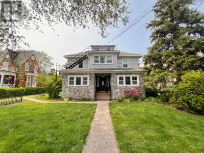BEING SOLD AS A POWER OF SALE: Projected cap rate ABOVE 6%. Rare opportunity to own a tenanted, seve...