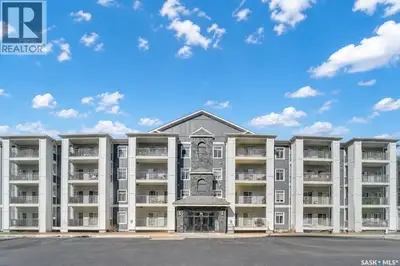 Welcome to this bright and well-maintained 2-bedroom, 1-bathroom condo offering comfort, convenience...
