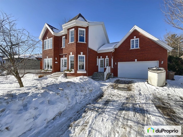 $920,000 - 2 Storey in Trois-Rivières (St-Louis-De-France) — photo 2