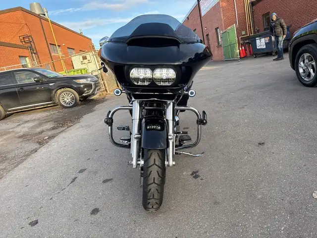 2022 Harley-Davidson Road Glide ~ ROAD GLIDE ~ 107CI ~ 2 INTO 1  in Sport Touring in City of Toronto - Image 9