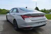 2021 Hyundai Elantra Preferred 126,268 KM Only $16,999 or $122 Bi-weekly. Bi-weekly payment includes... (image 2)