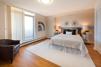 Live well at Market Street Apartments; in the heart of downtown Hamilton, steps to Jackson Square an... (image 6)