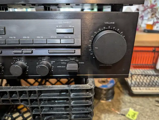 Yamaha natural sound stereo receiver/  cassette deck. in Stereo Systems & Home Theatre in Markham / York Region - Image 7
