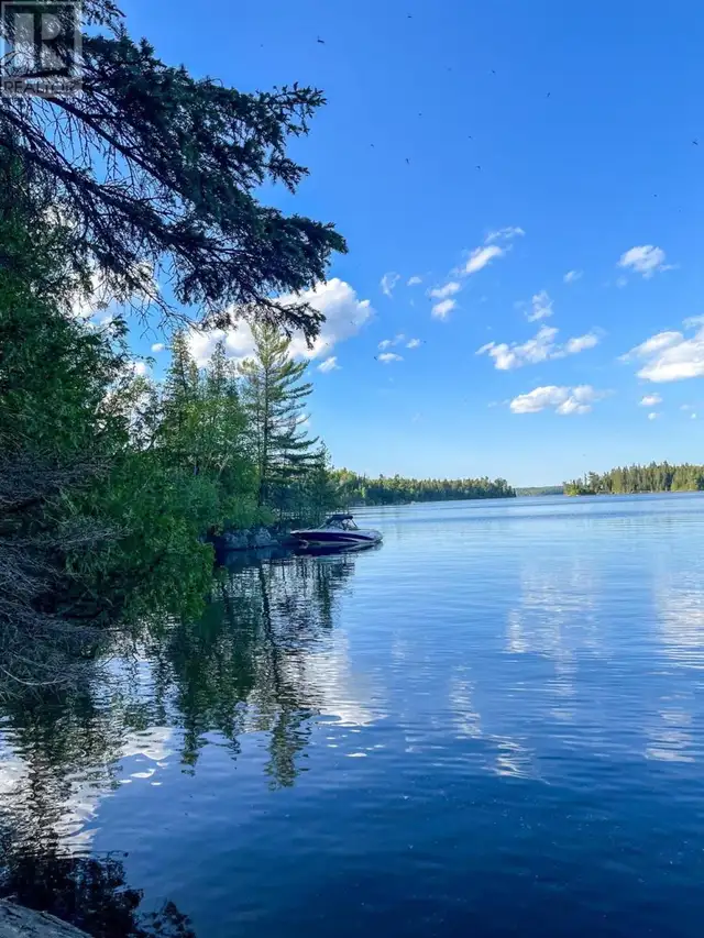 11 Hay Island, Lake of the Woods S of Kenora, Ontario in Land for Sale in Kenora - Image 7