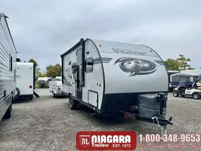 Year: 2021 Stock Number: UX7538 Status: PreOwned Weight: 3358 Lbs. Length: 21 ft Sleeps: 6 Included...