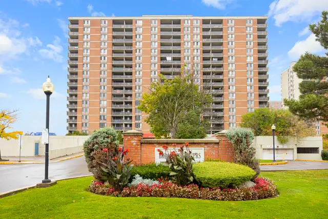 1 Bedroom Apartment for Rent - 440 McMurchy Avenue South in Long Term Rentals in Mississauga / Peel Region - Image 3