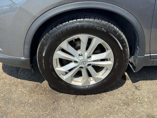 2016 Nissan Rogue SV, AWD, WELL SERVICED, CERTIFIED in Cars & Trucks in London - Image 10