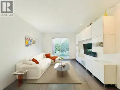 LOW Strata Fee. METRO Townhouse by MOSAIC Located AT Royal Oak SkyTrain Station. This over 1600sf 3...