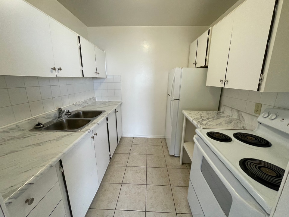 Two bedroom apartment for rent - 1 MONTH FREE* 4