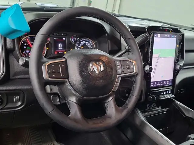 2026 RAM 3500 Big Horn 3500/CREW/CUMMINS/4WD/LONG SCREEN/500KM! in Cars & Trucks in Belleville - Image 3