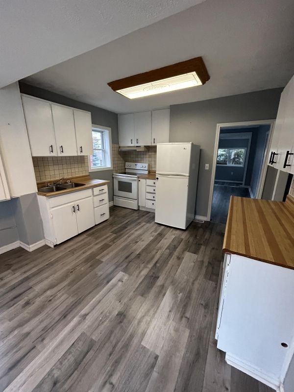 341 Melvin - Your Cozy 1-Bedroom Apartment in Long Term Rentals in Sudbury - Image 2