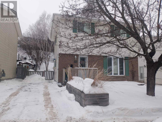 26 Hergott AVE Elliot Lake, Ontario in Houses for Sale in Sudbury