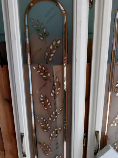 2 GRAND PORTES VITRÉ DÉCORER, CUISINE. ( HAUTEUR 48"  LARGER 11", View more