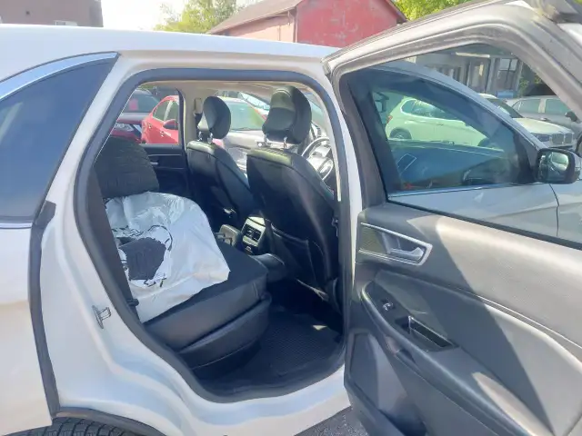 2017 Ford Edge Titanium5257671575876608012