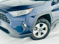 Low Mileage, Sunroof, Heated Steering Wheel, Power Liftgate, Heated Seats, Aluminum Wheels! "Stratfo... (image 5)