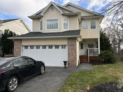 25-049 Lovely home in Bedford
