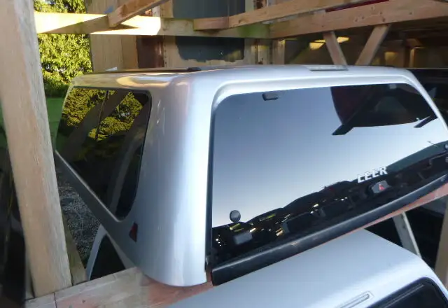 2014 - 2018 GMC Sierra or Chevrolet Silverado 5'8 GAN Blade Cap in Other Parts & Accessories in Kitchener / Waterloo - Image 2