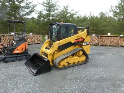 Legend Equipment Sales 2014 259D Skid Steer $64,999.00 2- Buckets 1 New Set of Forks Air CONDITIONER...
