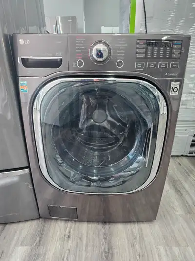 Fully working clean condition washer Top of the line brand Nothing broken or missing pieces Can Deli...