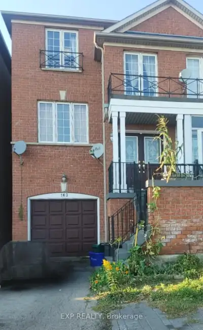 Price: $998,000/ $3,786/mo Discover the perfect blend of family-friendly living and investment poten...