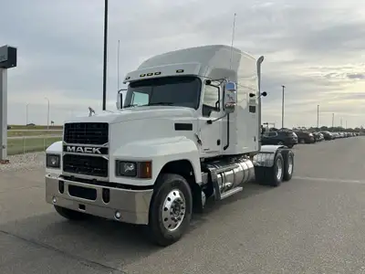 Engine - Mack MP8-505C+ 505hp Trans - Mack 12 speed mDRIVE-HD 13200 lbs Mack front axle 46000 lbs Me...