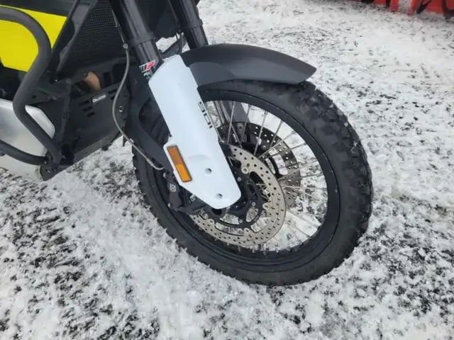 2022 Husqvarna Norden 901 in Sport Touring in Ottawa - Image 6