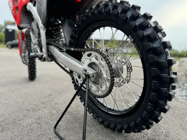2026 Honda CRF450R in Dirt Bikes & Motocross in Kitchener / Waterloo - Image 17