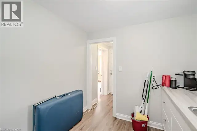 492 LOCUST Street Unit# 1 Burlington, Ontario in Commercial & Office Space for Rent in Oakville / Halton Region - Image 15