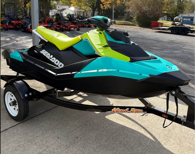 APPLY NOW: https://www.ridecollective.ca/get-pre-approved 2022 SEA-DOO SPARK 3UP IBR • Rotax engine...