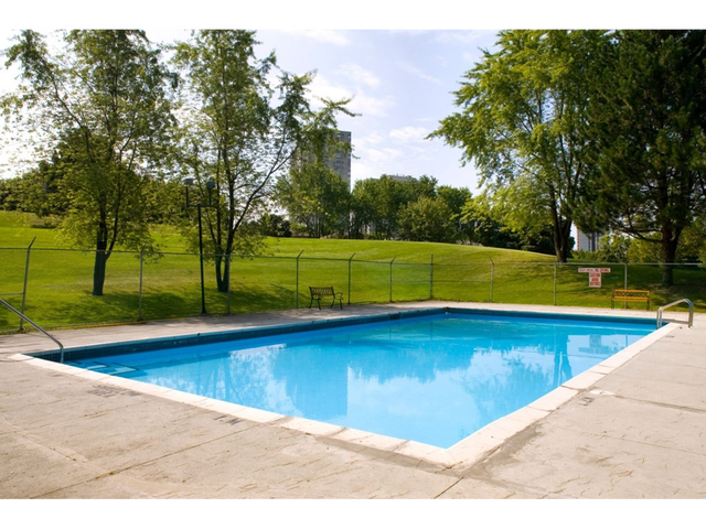 2 Bedroom Apartment for Rent - 300 Antibes Drive in Long Term Rentals in City of Toronto - Image 6