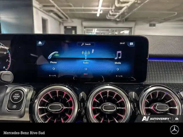 2023 Mercedes-Benz GLB 250 4MATIC SUV | Ensemble Haut de Gamme in Cars & Trucks in Longueuil / South Shore - Image 17