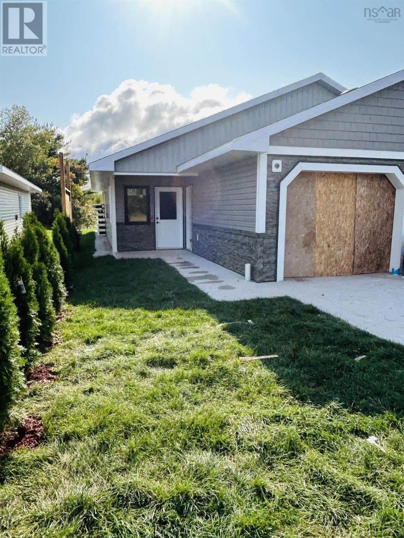 335 Nichols Avenue North Kentville, Nova Scotia Houses for Sale