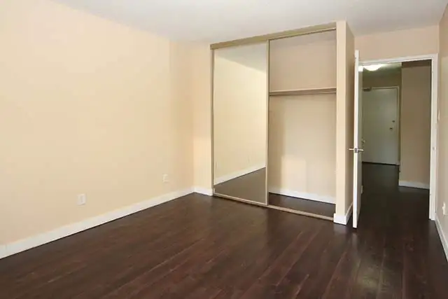 Ideal Apartment to rent for students near Downtown Calgary in Long Term Rentals in Calgary - Image 6