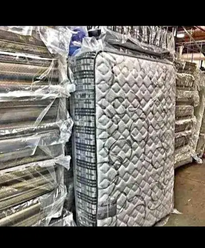 King Mattress | Twin Mattress : Full Mattress / Queen Mattress, View more