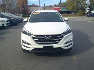 2017 Hyundai Tucson 184000 KM Price $11999 ON or QC Safety Included Warranty Included Carfax Include...