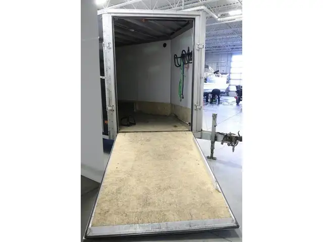 2022 Polaris Polaris PES7.5X14 REMORQUE FERMER TANDEM DEMO in Cargo & Utility Trailers in Laurentides - Image 6