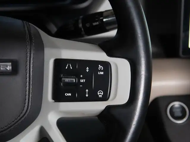 2020 Land Rover Defender P400 | HSE | 110 | MERIDIAN | 20\" WHEE in Cars & Trucks in Mississauga / Peel Region - Image 21