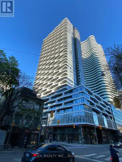 Modern AXIS Condo at the Core of Downtown, 9-foot ceiling, floor-to-ceiling windows, Open-Concept Ki...