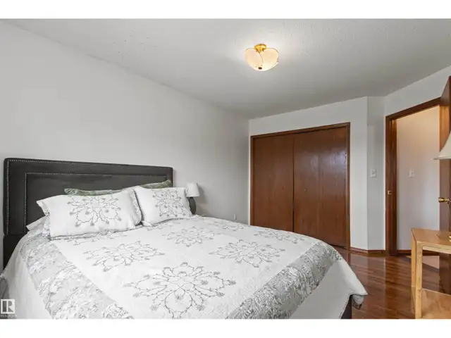 11139 157 AV NW Edmonton, Alberta in Houses for Sale in St. Albert - Image 38