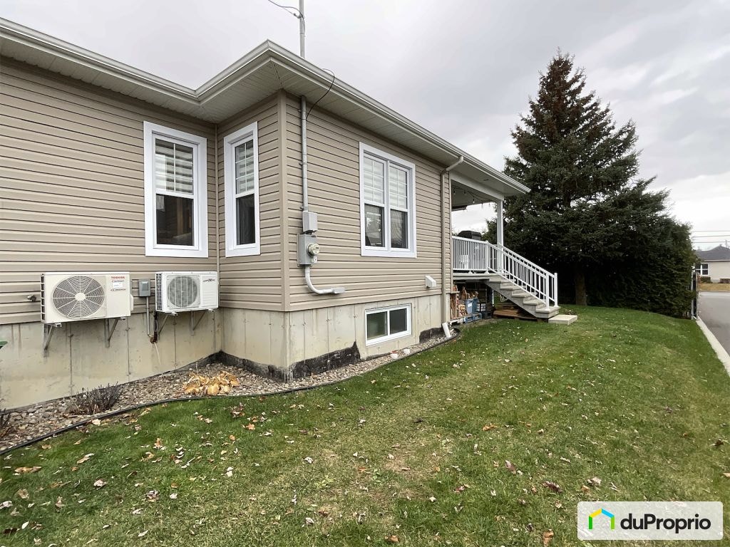 $490,000 - Bungalow for sale in Drummondville (Drummondville) — photo 2