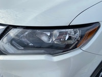 Discover the versatility and style of the 2020 Nissan Rogue SV, a reliable SUV designed to elevate y... (image 8)