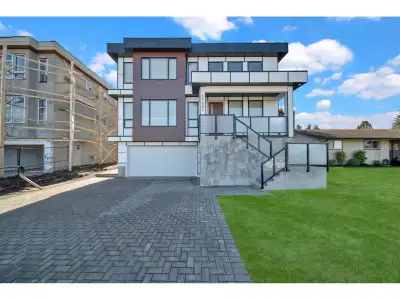 LOCATION, LOCATION, LOCATION! Welcome to 20884 48 Avenue, Langley - an incredible property in the he...
