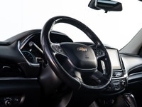 CARGET AUTOMOTIVE is thrilled to offer this 2019 Chevrolet Traverse RS, a sporty three-row SUV featu... (image 9)