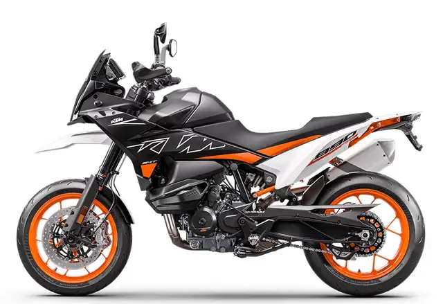 2024 KTM 890 SMT in Street, Cruisers & Choppers in Vancouver - Image 9