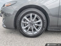 2023 Mazda Mazda3 La Mazda3 GS 2023 est une voiture compacte qui se distingue par son design sophist... (image 8)