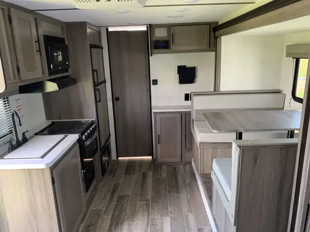 2023 GULF STREAM ENVISION 21QBD - OFFERS ACCEPTED in Travel Trailers & Campers in Regina - Image 4