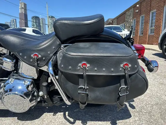 2017 Harley-Davidson Heritage Softail Classic ~ HERITAGE SOFTAIL in Street, Cruisers & Choppers in City of Toronto - Image 17