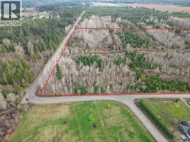 850 KAPLAR Rd Qualicum Beach, British Columbia in Land for Sale in Parksville / Qualicum Beach - Image 4